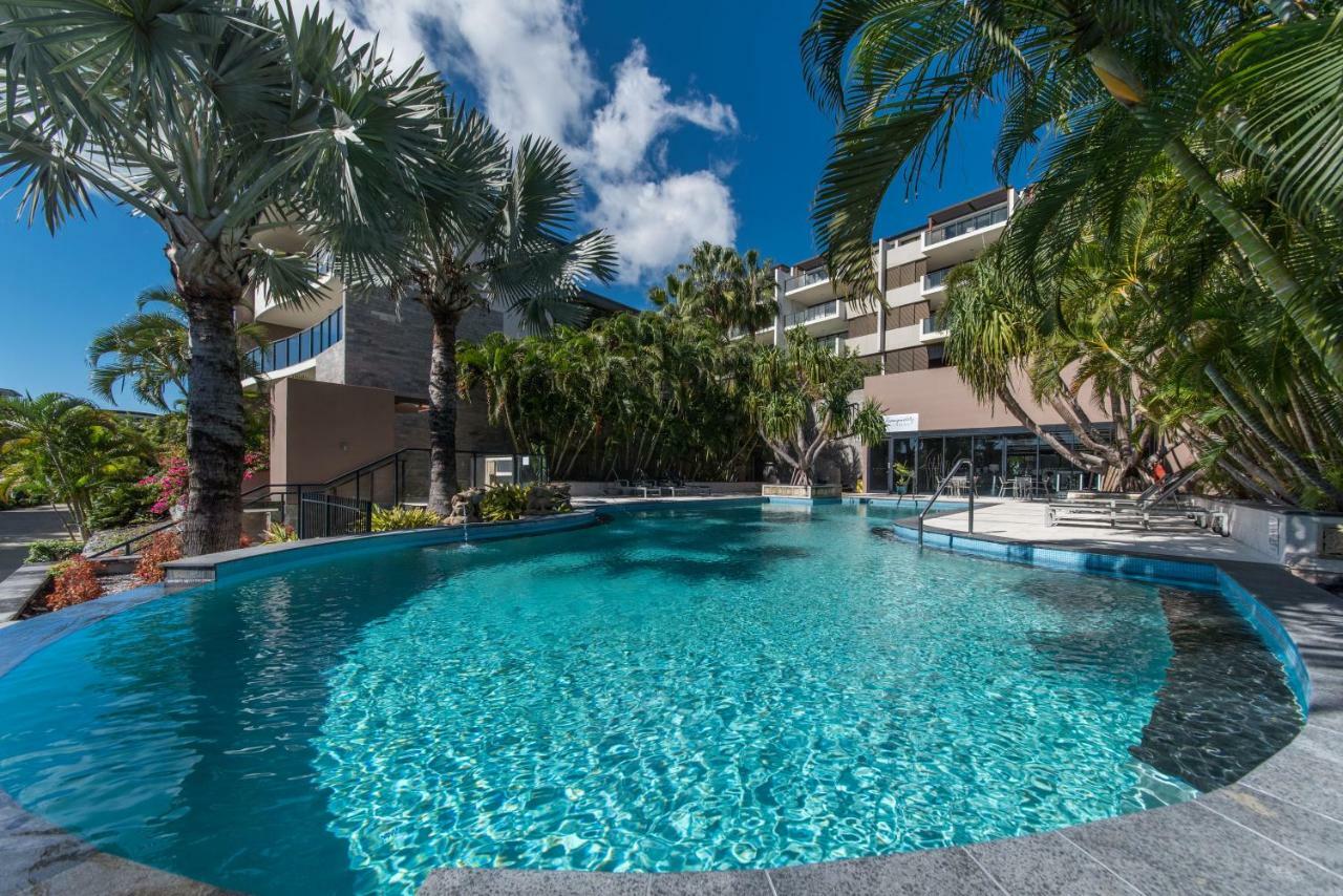 Executive On Whisper Bay - Cannonvale Airlie Beach Exterior photo