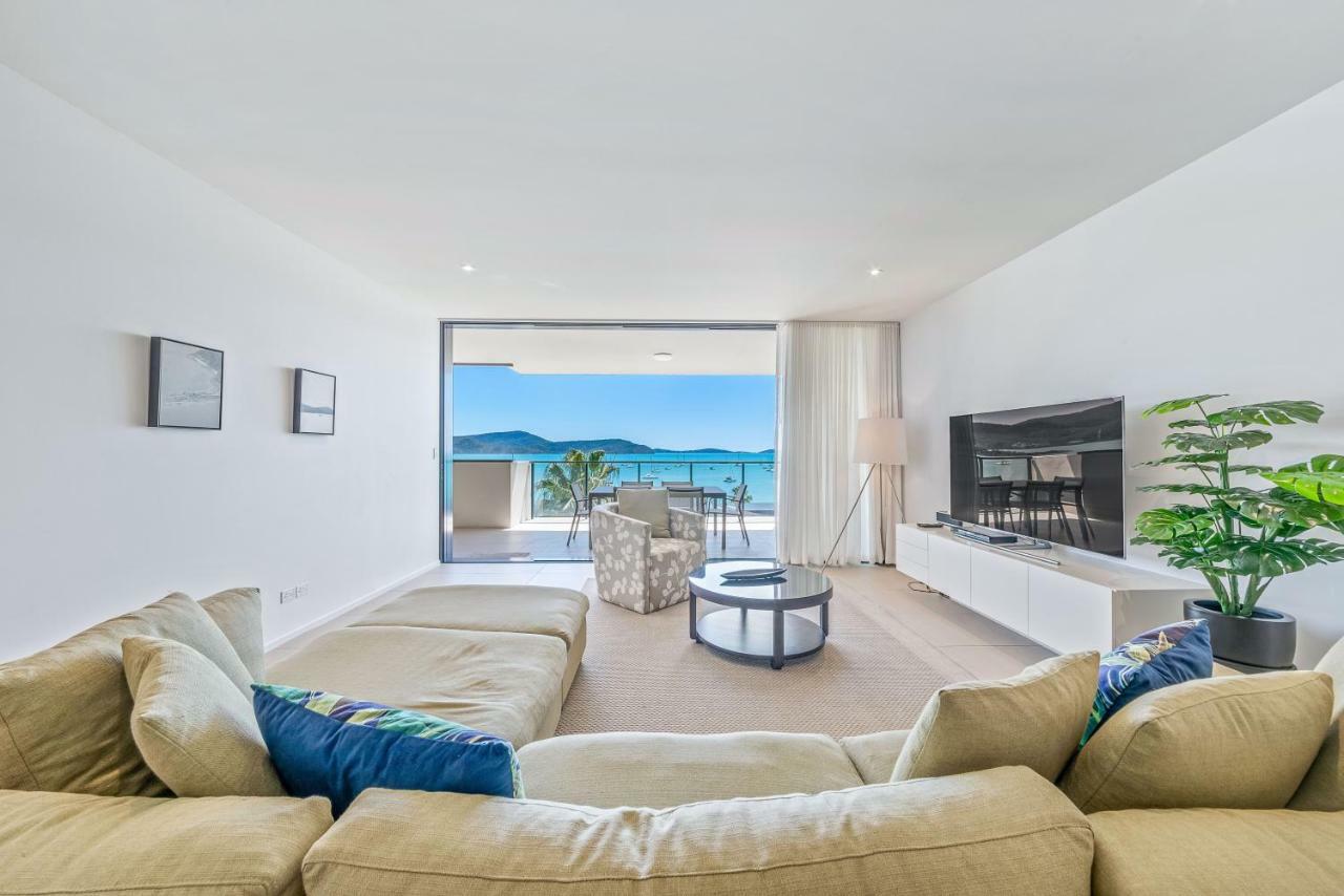 Executive On Whisper Bay - Cannonvale Airlie Beach Exterior photo